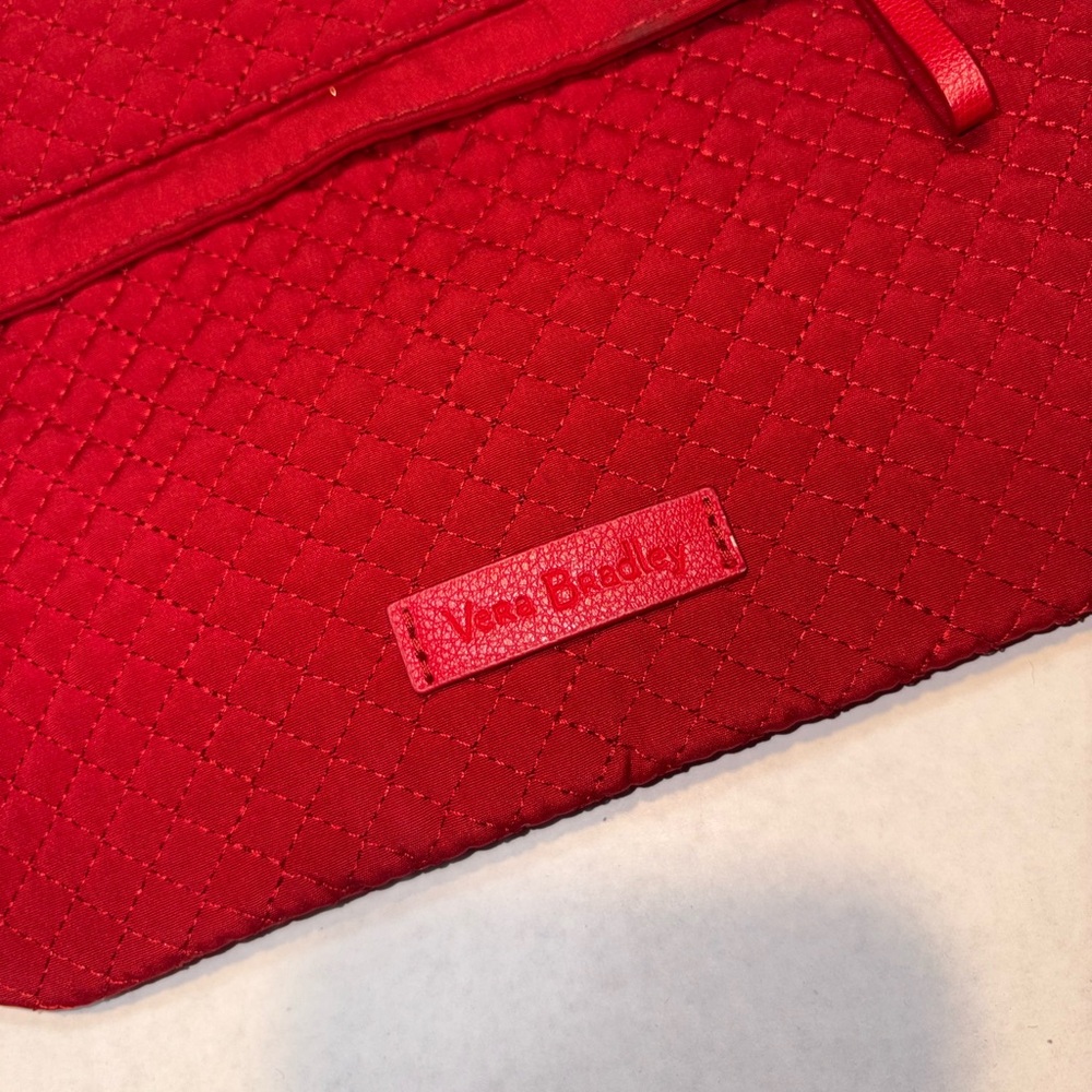 Vera Bradley Iconic RFID Custom Crossbody Bag in Winter Berry Red purse - Picture 5 of 9